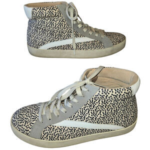 Sz. 10 JOURNEE Womens Tan and Black Dot Print Contrast Hi-Top Sneakers